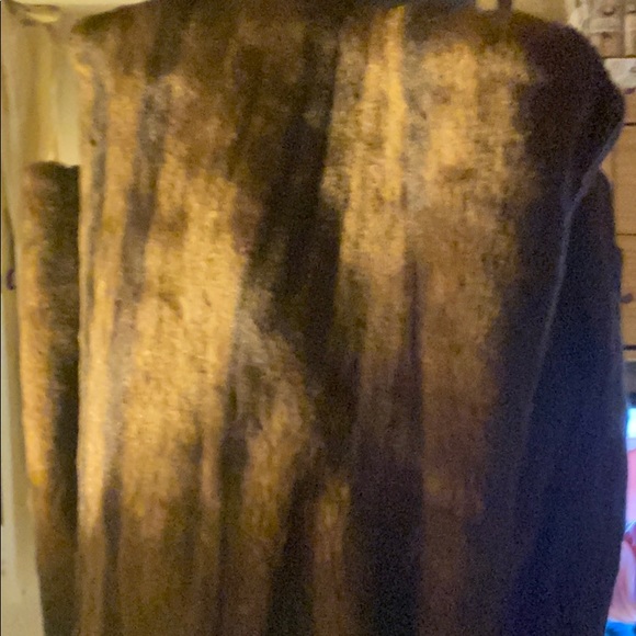 JONES NEW YORK faux fur coat - Picture 11 of 11